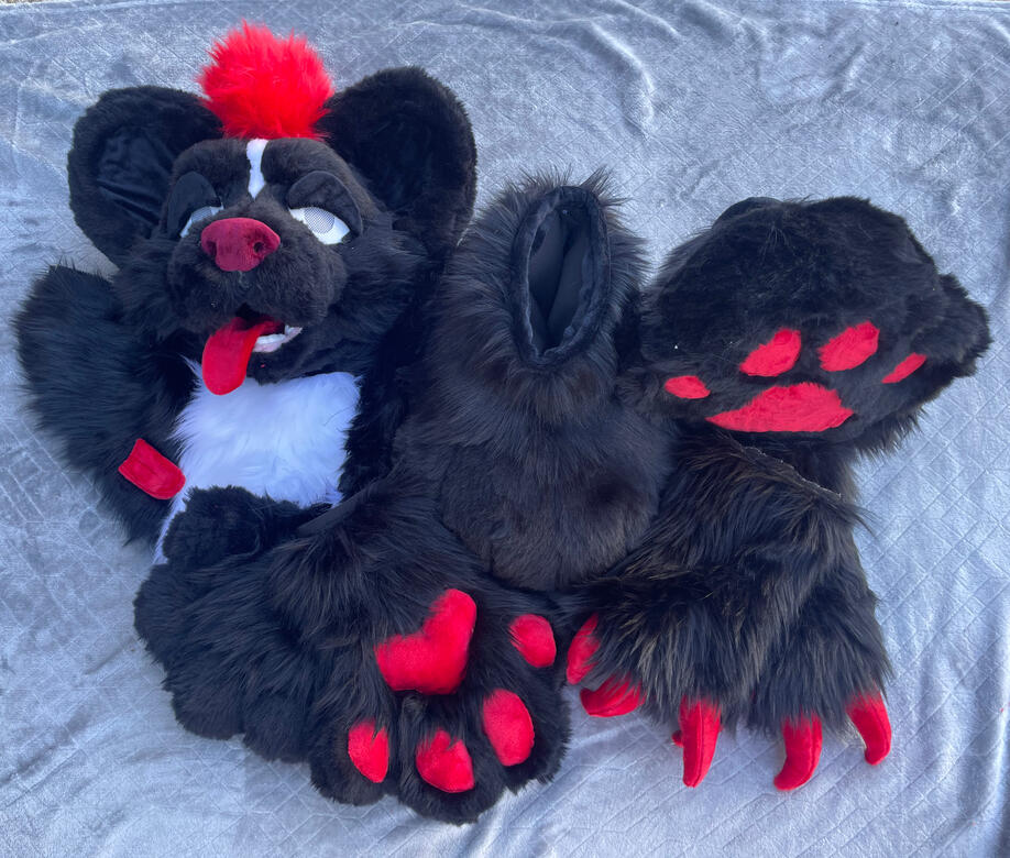 Fursuit Head, Puffy Paws, 3 Claw Paws, Plantigrade 1.0 Feet Paws