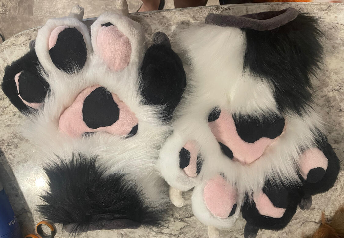 Puffy Paws