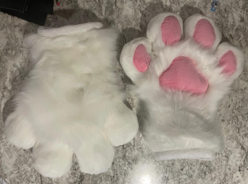 Puffy Paws