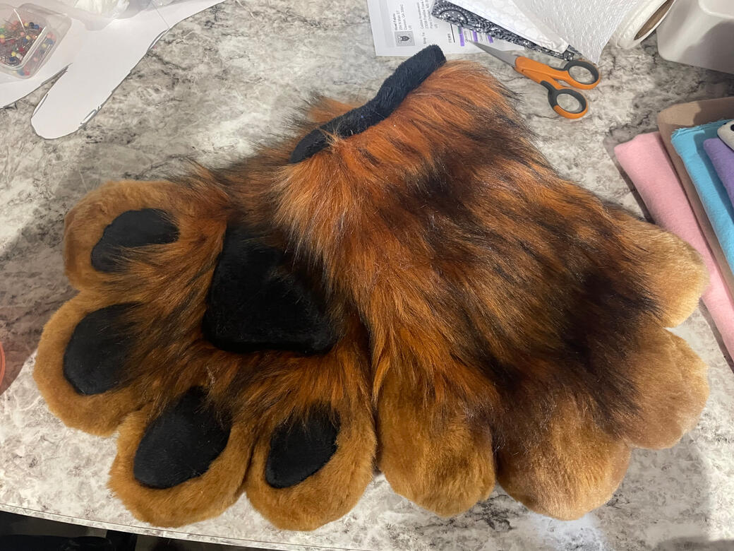 Puffy Paws